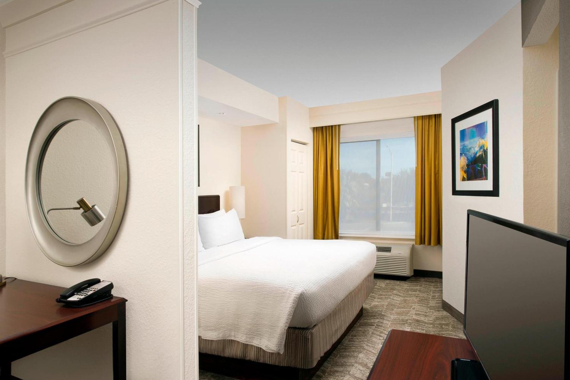 Springhill Suites By Marriott Jacksonville North I-95 Area Exterior photo