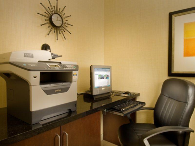 Springhill Suites By Marriott Jacksonville North I-95 Area Exterior photo